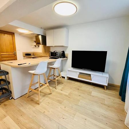 Stylish Studio In The Center Of Senlis Lägenhet Senlis  Exteriör bild